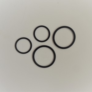 Gumové kroužky čepu zadní kyvné vidlice, 4 ks, Jawa