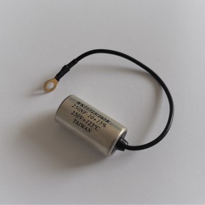 Kondenzátor, oko 4 mm, Jawa, ČZ