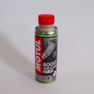 MOTUL BOOST AND CLEAN aditivum do benzínu, 200 ml