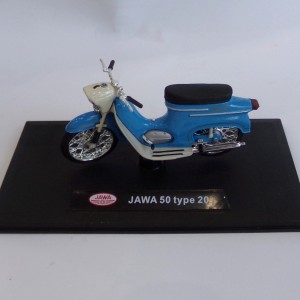 Model Jawa 50 typ 20 (modrá barva)