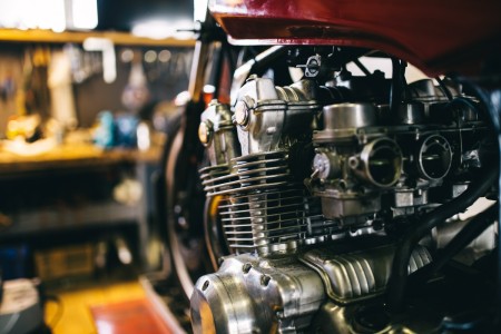 Jak złożyć od zera zabytkowy motocykl?