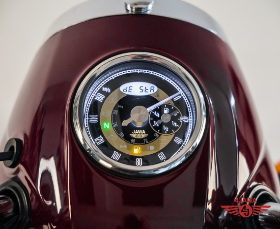 mDMB2025_newJawa-350-CL-2488.jpg