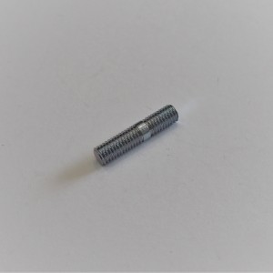 Závytová tyčka do karterů na karburátor M5x22mm, Jawa 50, Babetta