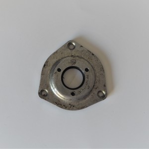 Cover with transmission shaft seal on the dynamo starter, CZ 501, 502, 505