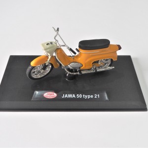 Model Jawa 50 type 21 (yellow colour)