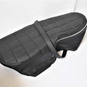 Seat cover, black with white line, CZ