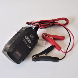 Automatic battery charger 6V / 12V