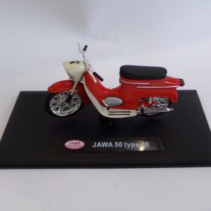 Model Jawa 50 typ 20 (červená barva)
